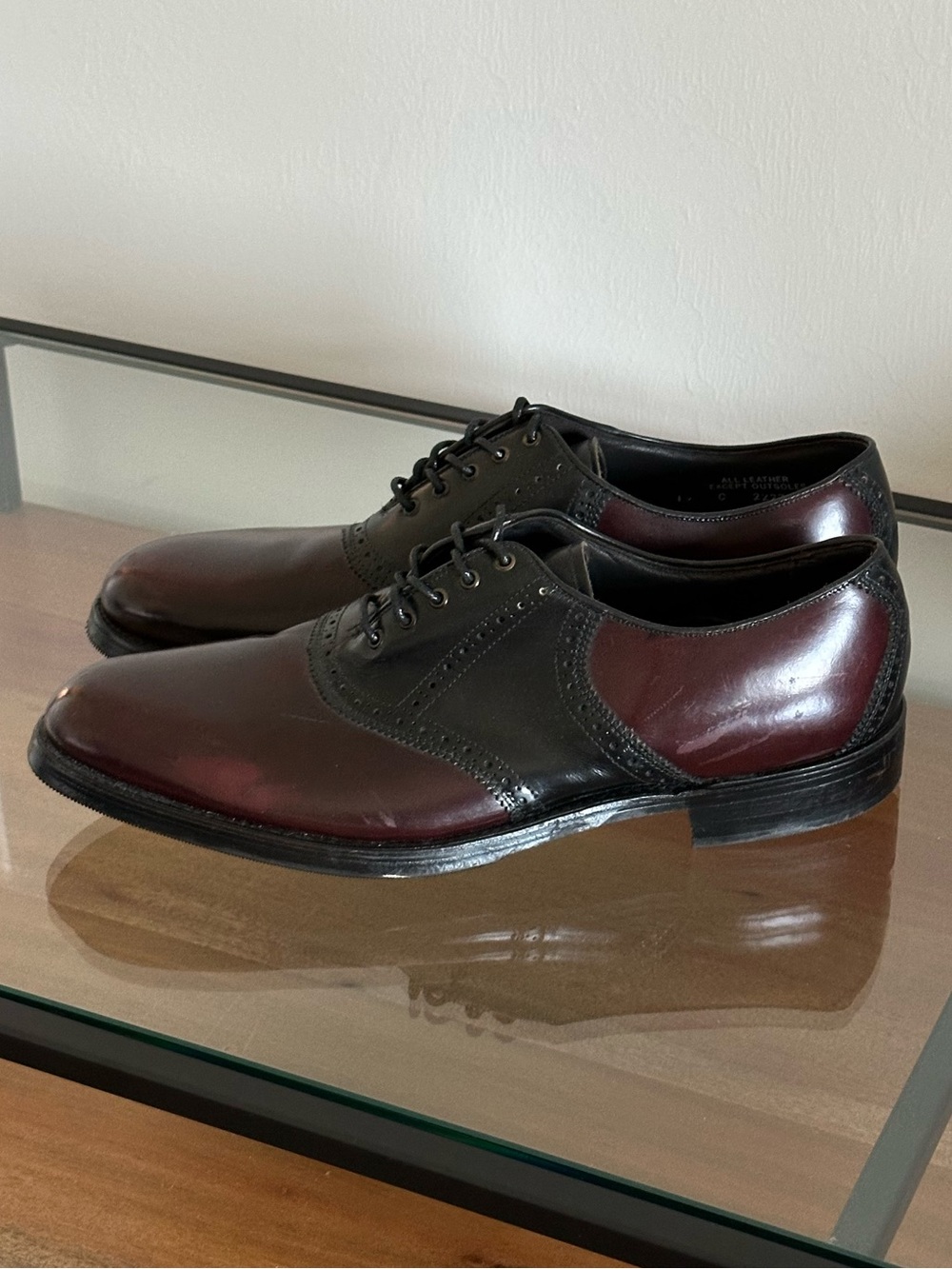 L.L. Bean Men’s Size 13 C Narrow Burgundy Black Leather Oxford Dress Shoe Vibram